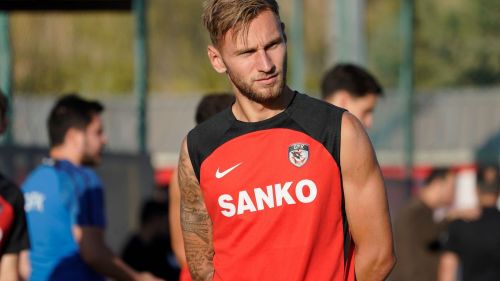 Deniz Dragus'un hedefi belli! "Benim işim gol atmak"